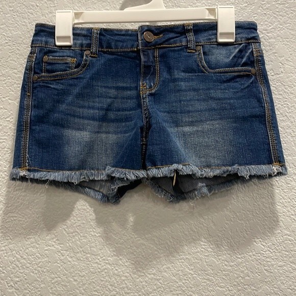 Buffalo David Bitton Pants - Buffalo David Britton Raw Hem Denim Jean Shorts Size 6 / 28